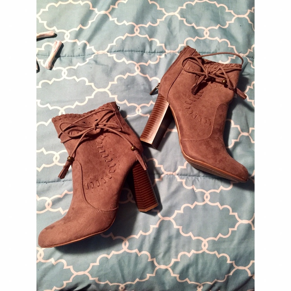 Ankle boots NEW