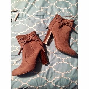 Ankle boots NEW