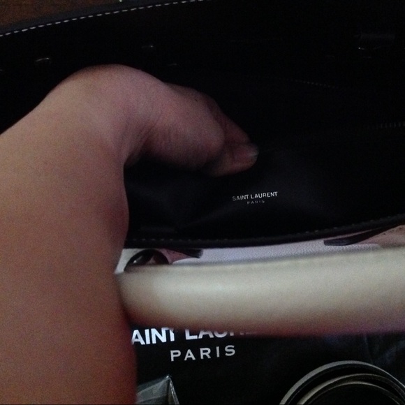 Saint Laurent Sac de Jour small white bag - Picture 6 of 6