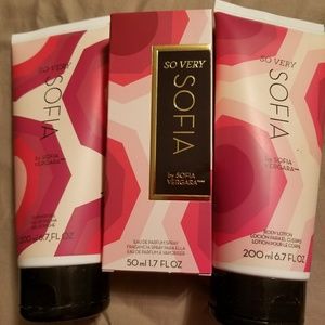 Avon So Very Sofia bundle