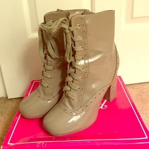Wanted taupe heeled patent leather boots