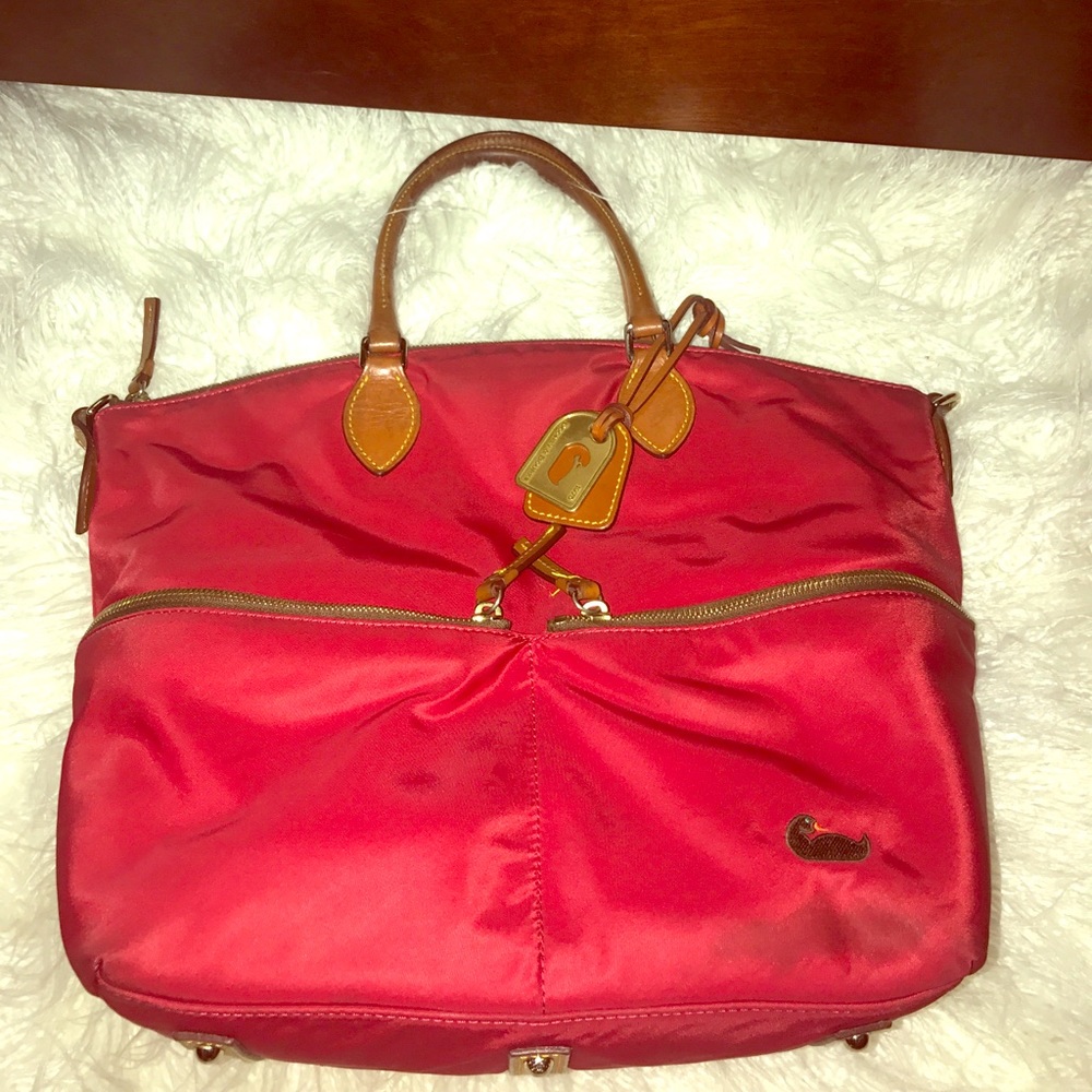 Dooney & Bourke shoulder bag.