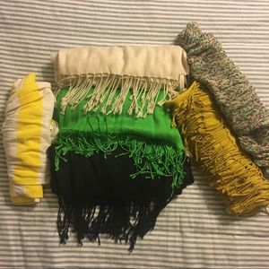 Set of 6 different scarves of various colors/brand