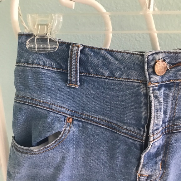 ♡ high waisted shorts UO ♡ - Picture 3 of 4