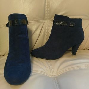 Blue suede ankle booties