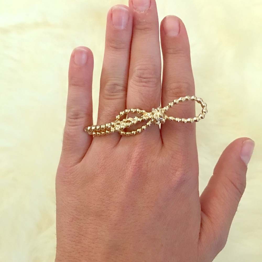 Beautiful Two finger Bow ring