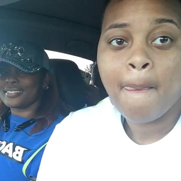 Meet your Posher, Joyce - Picture 1 of 1