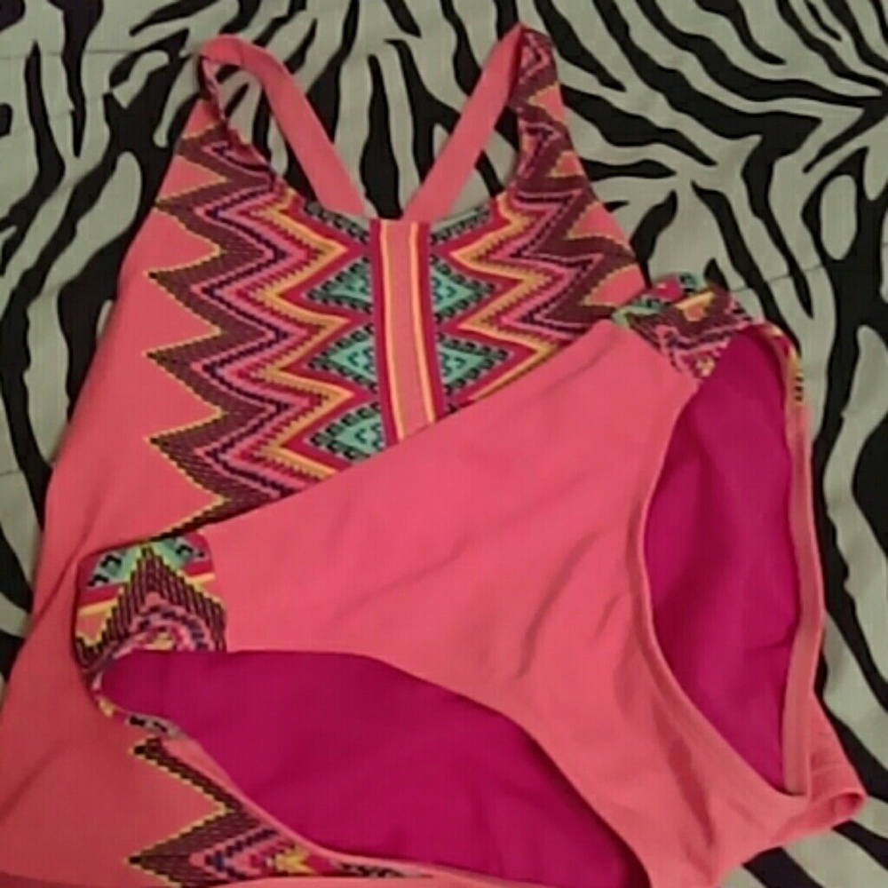 Bathing suit
