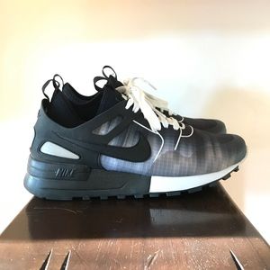 Nike Air Tennis Shoes