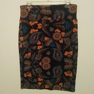 Lularoe cassie medium