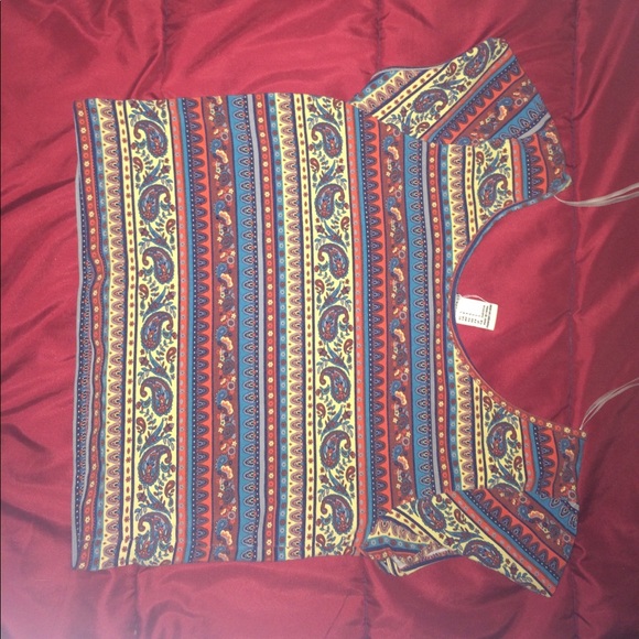 Patterned crop top - Picture 2 of 3