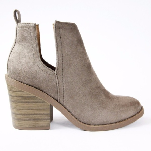 Last Pair (5.5)! Dusty Brown Side Cut Booties - Picture 3 of 4