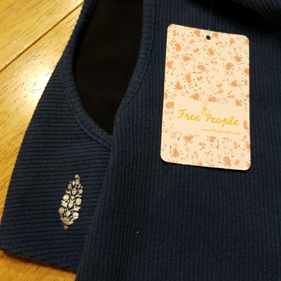 Free People NEW  Super Nova Yoga Crop Top - Picture 6 of 8