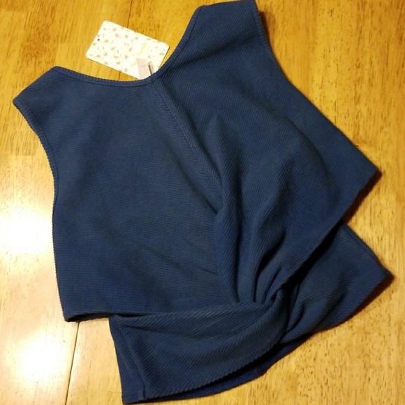 Free People NEW  Super Nova Yoga Crop Top - Picture 4 of 8