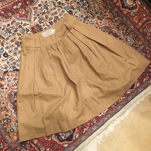 Vintage Inspired Pleated Wool Skirt - Picture 2 of 4