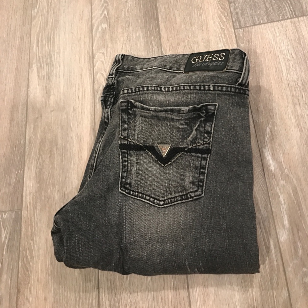 Size 31 distressed grey guess skinny jeans
