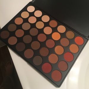 Morphe 350M palette