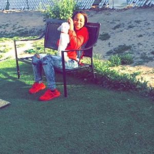 Meet your Posher, Bella