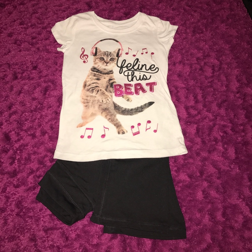 Girls t-shirt and pants