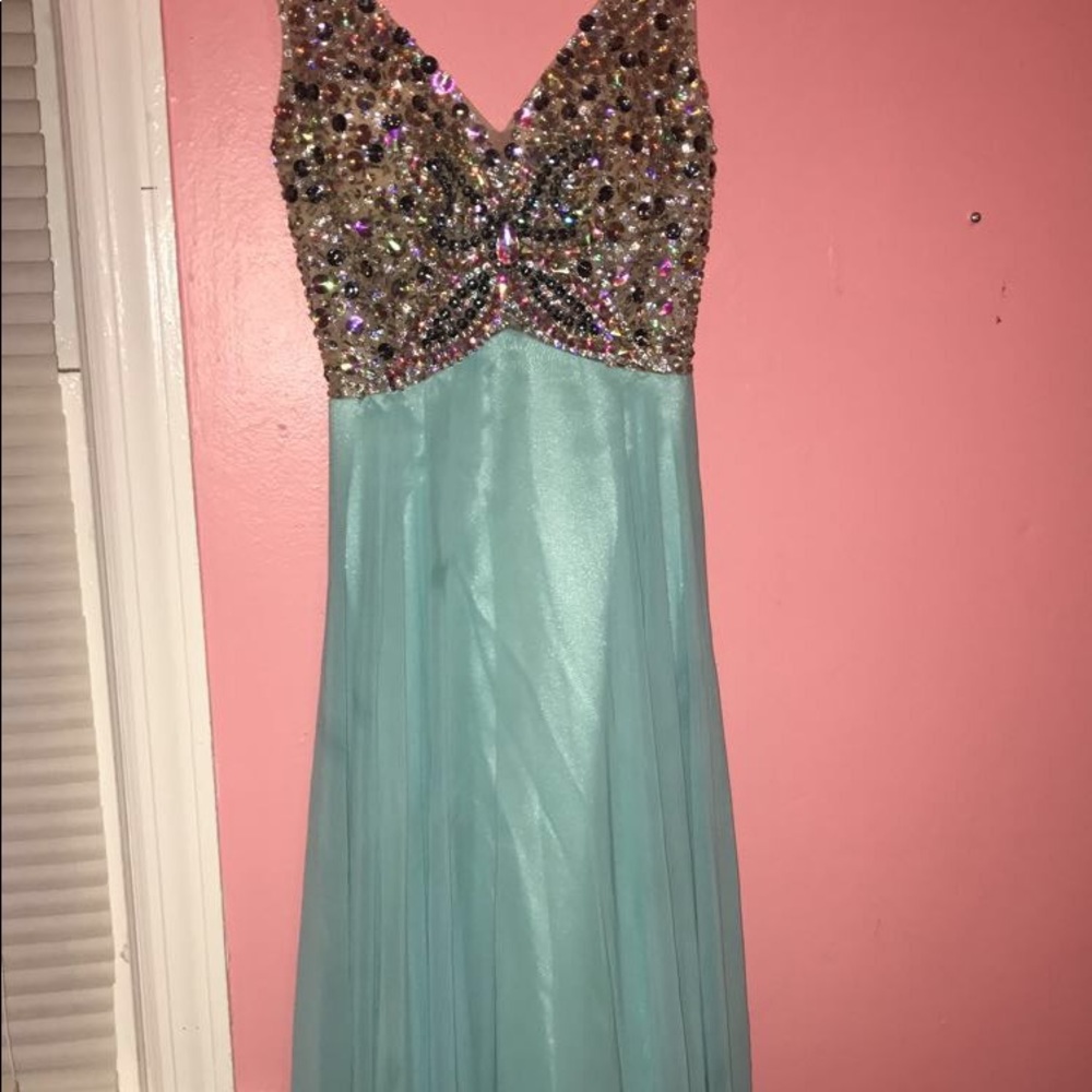Prom Dress - Picture 2 of 4