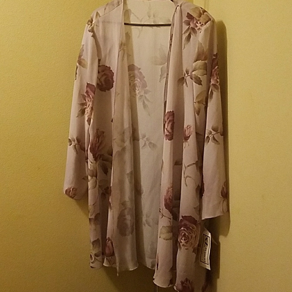Brand New lilac duster
