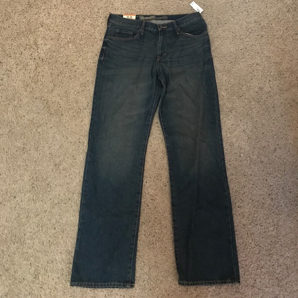 does old navy sell levis