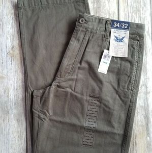 MENS NWT Arrow Relaxed Olive Flat Front Pants 34W
