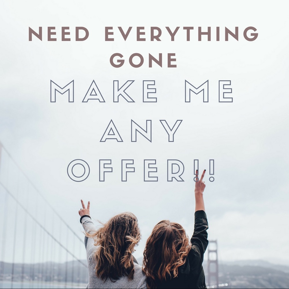✨✨ACCEPTING OFFERS✨✨