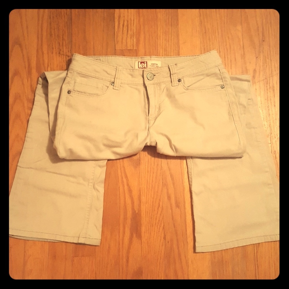 L.E.I Sophia Flare Khaki Jeans