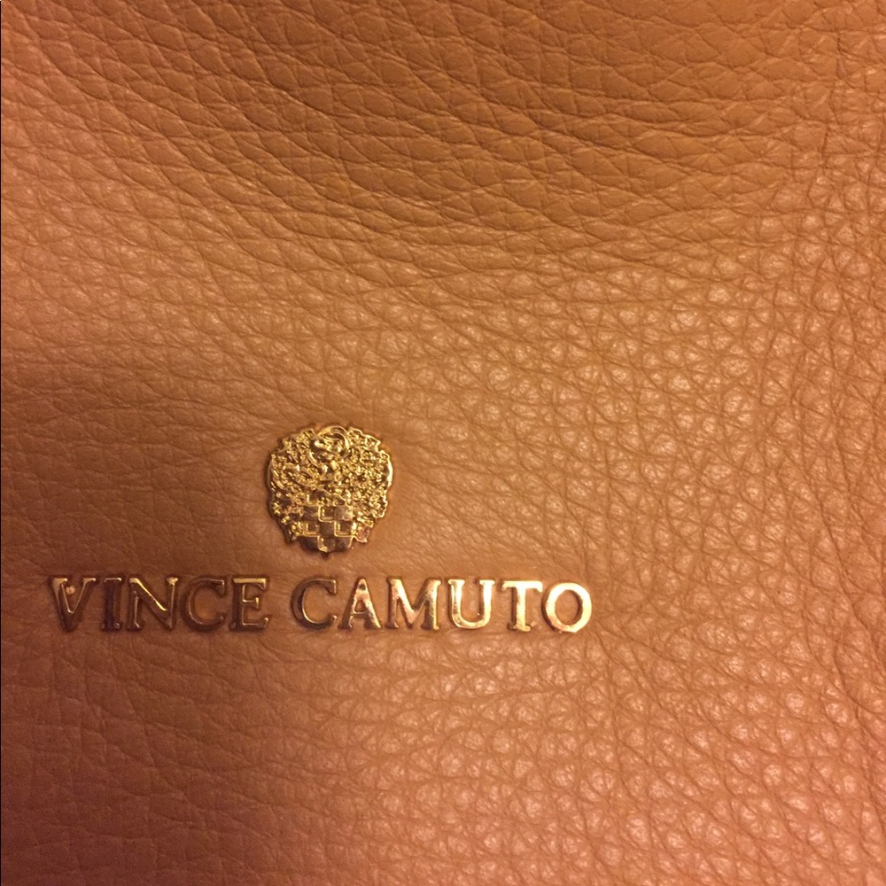 ⭐️SOLD⭐️Vince Camuto Tote Authentic - Picture 2 of 8