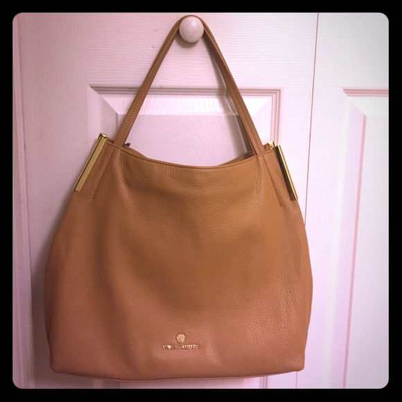 Vince Camuto Handbags - ⭐️SOLD⭐️Vince Camuto Tote Authentic