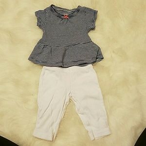 Carter's newborn outfit
