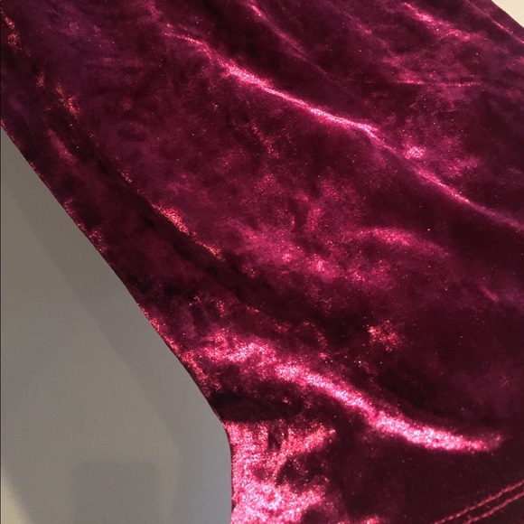  LAST 1: Burgundy Crushed Velvet Sheath - Picture 8 of 8