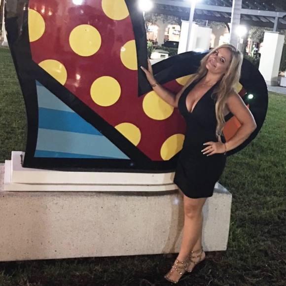 Meet your Posher, Talia - Picture 1 of 1