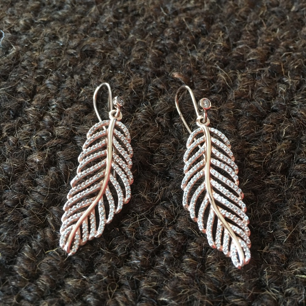 Pandora Light as a Feather rose gold earrings