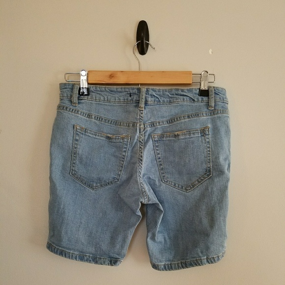 Ripped Bermuda Shorts - Picture 2 of 3