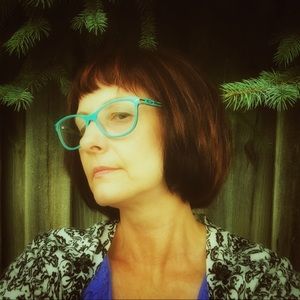 Meet your Posher, Debra