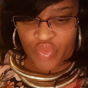 Meet your Posher, Sylvia