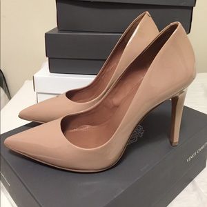 Vince Camuto pumps size 9M NUDE