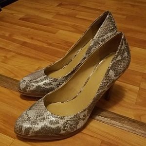 Nine west pumps