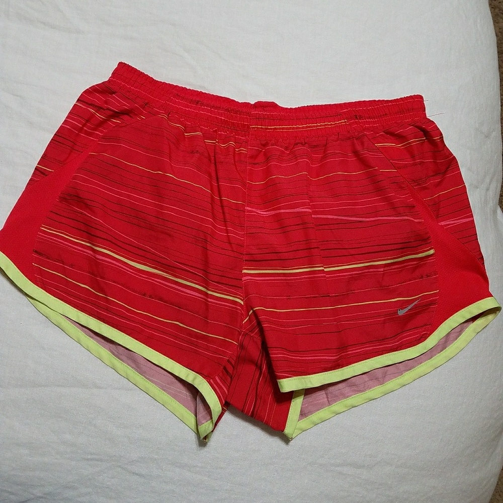 Women's Nike Swoosh Running Shorts