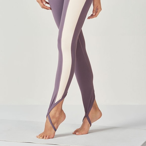CHARA HIGH WAIST STIRRUP LEGGING - Picture 2 of 7
