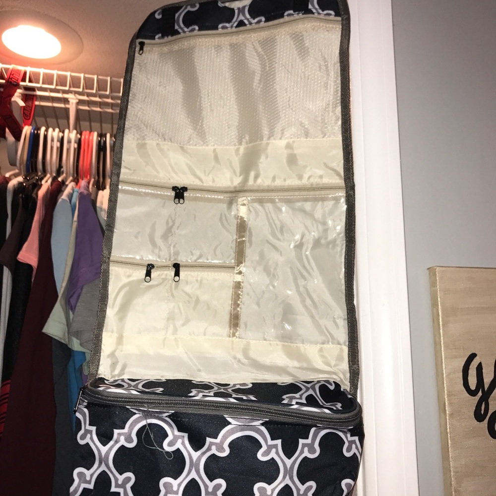 travel cosmetic bag