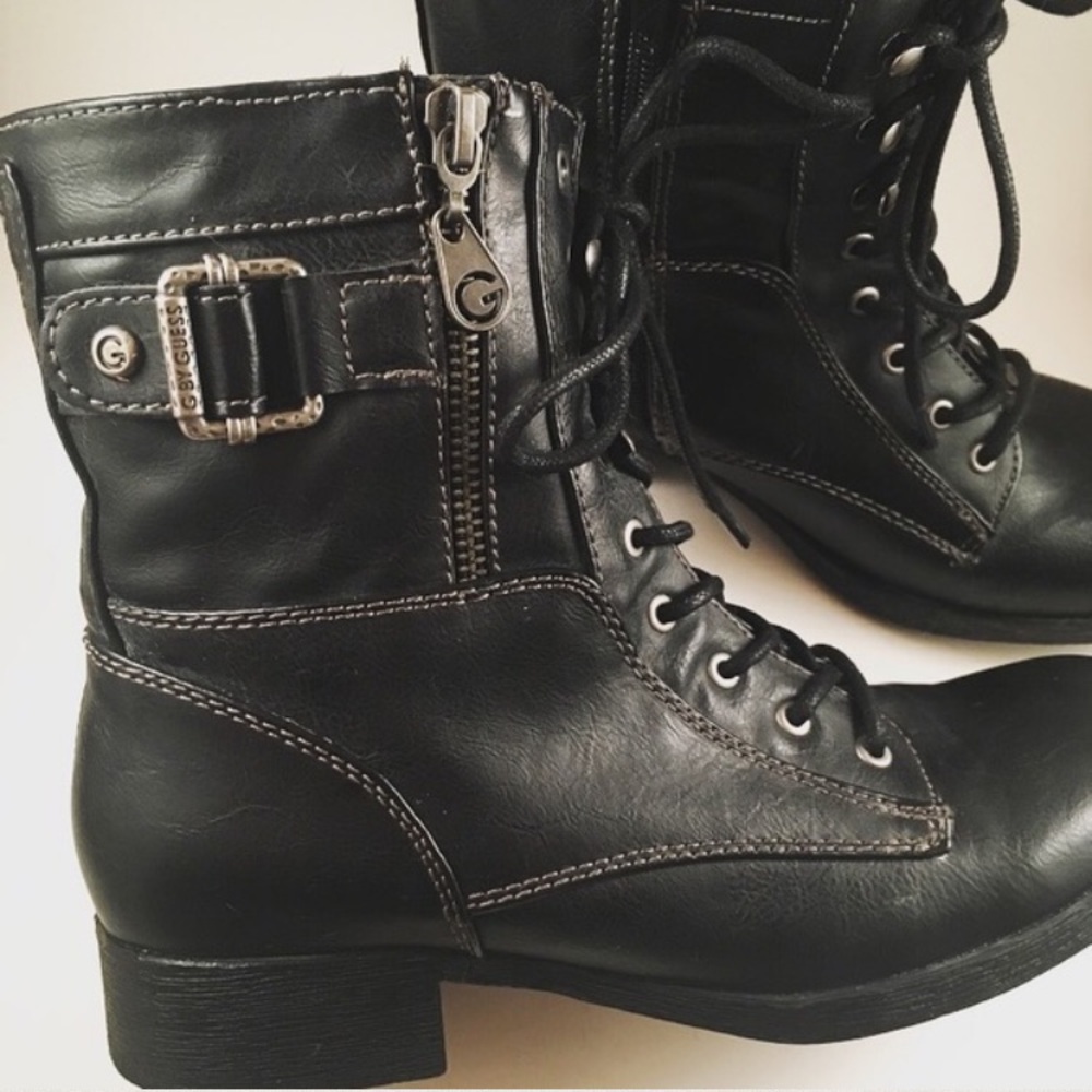 NEW Black leather boots size 6 G by guess