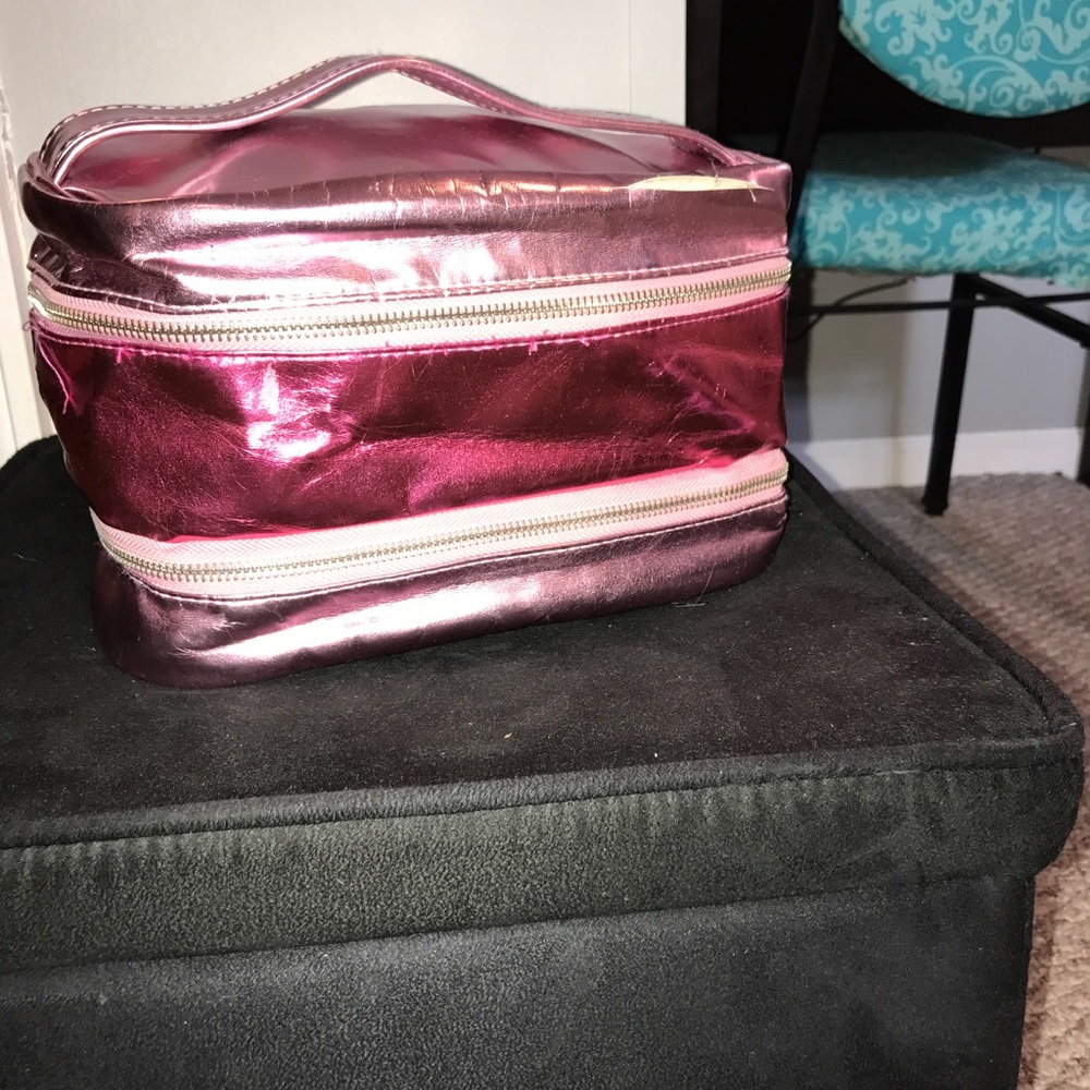 VS cosmetic bag