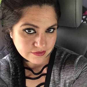 Meet your Posher, Liz