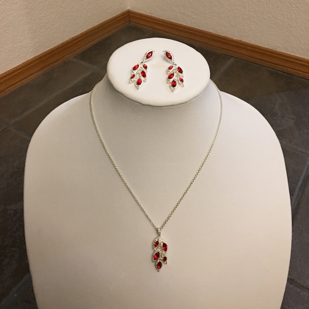 Christmas Inspired Necklace and Earrings Set