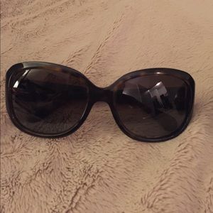 Dolce and gabbana polarized sunglasses