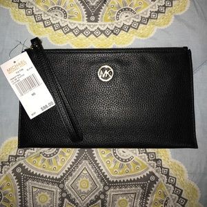 NWT Michael Kors Fulton Large Leather Clutch