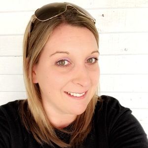 Meet your Posher, Alicia